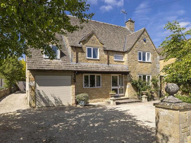 House for sale in Fossebridge, Gloucestershire