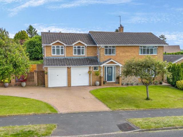 House for sale in Coseley, West Midlands
