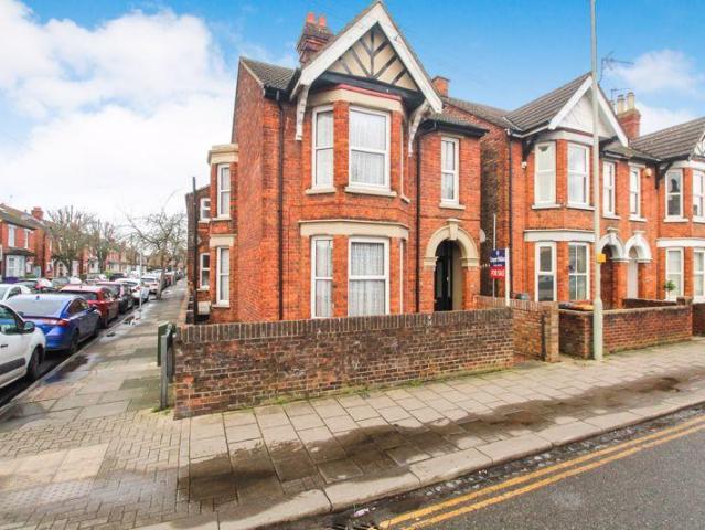 House for sale in Castle, Bedford