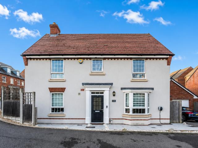 House for sale in Bushey, Hertsmere