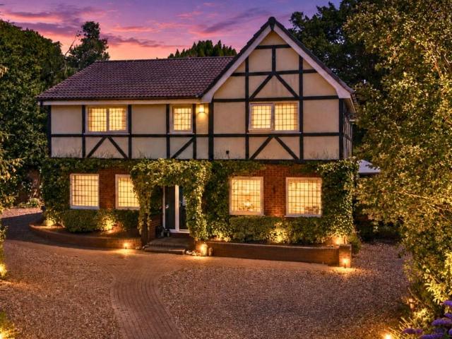 House for sale in Allerton, Calderstones