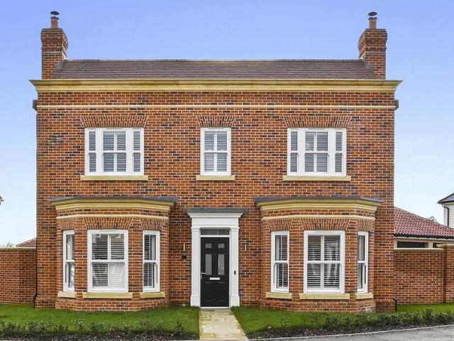 House for sale in Lawford, Dale Hill
