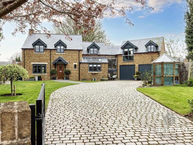 House for sale in Brentingby, Leicestershire