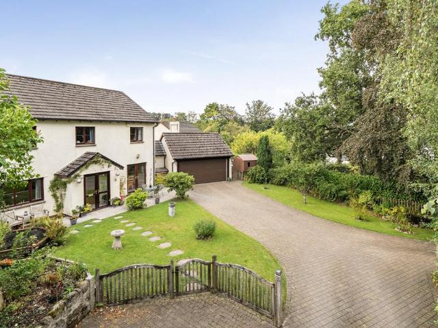 House for sale in Weir Quay, Devon
