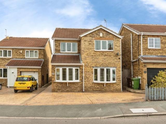House for sale in Normanton and Altofts, Altofts