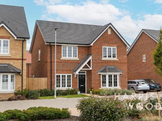 House for sale in Dale Hill, Essex