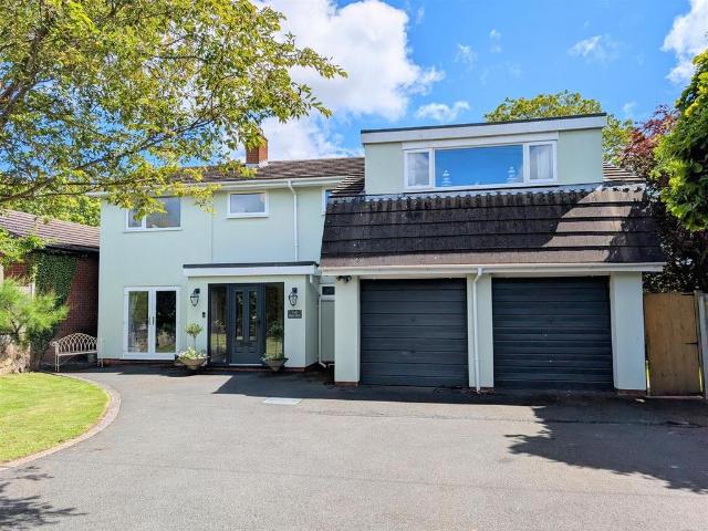 House for sale in Mountfields, Frankwell