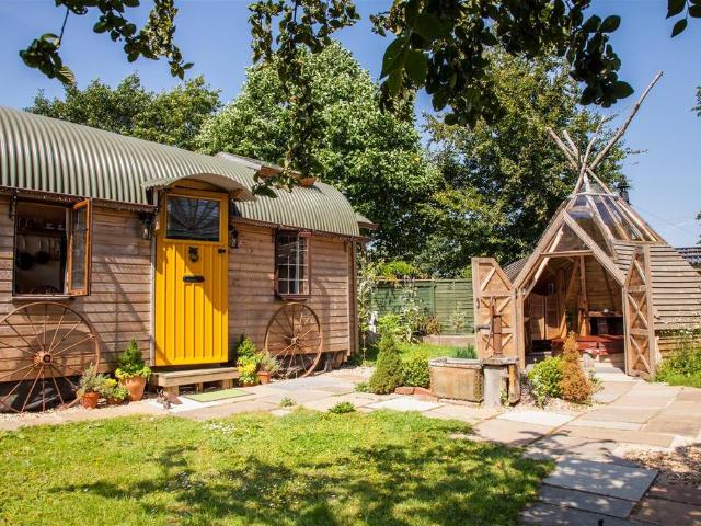 House for sale in Bolton Low Houses, Hampshire