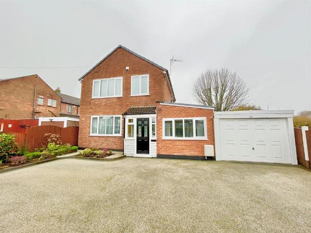 House for sale in Higher Folds, Wigan