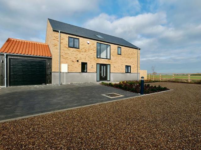 House for sale in Huntingdon, Cambridgeshire