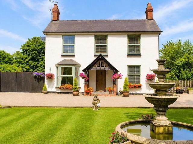 House for sale in Newland, Bromsberrow Heath