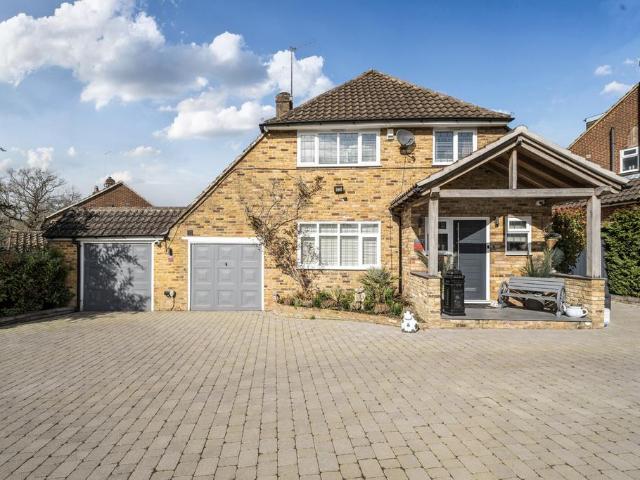 House for sale in Swallow, Buckinghamshire