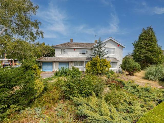 House for sale in Backwell, North Somerset