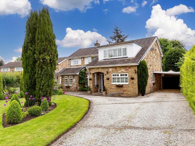 House for sale in Escrick, North Yorkshire