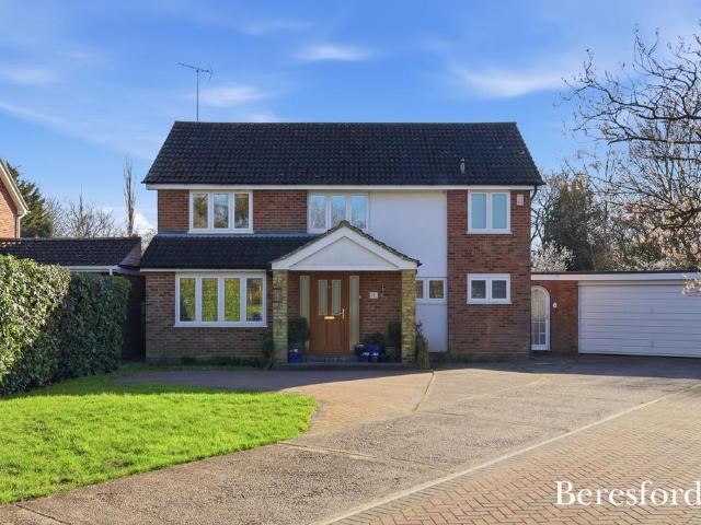House for sale in Chipping Hill, Essex