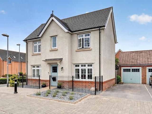 House for sale in Bracknell