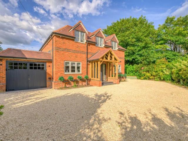 House for sale in Dunsden Green, Berrick Salome