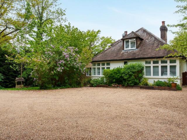 House for sale in Horsham, West Sussex