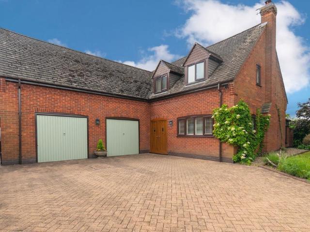 House for sale in Elmfield, Leicestershire