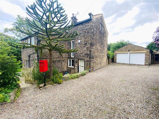 House for sale in Holme Valley, Thongsbridge
