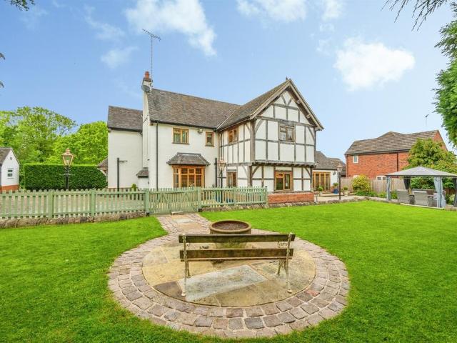 House for sale in Egginton, East Midlands
