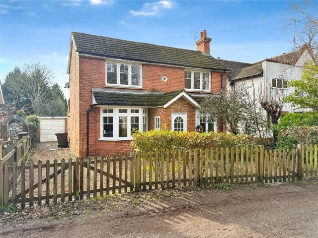 House for sale in Crowthorne