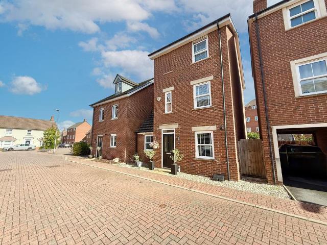 House for sale in Milton Keynes