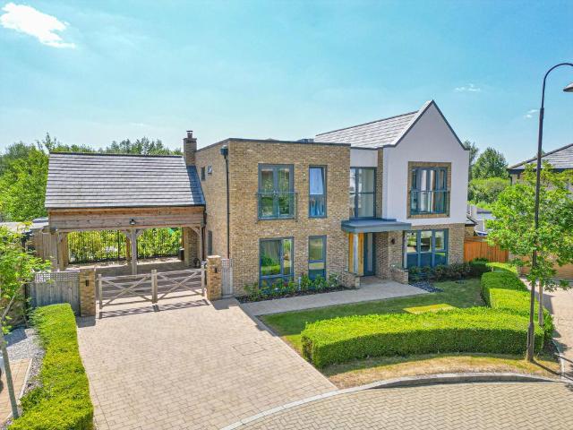 House for sale in Monkston Park, Milton Keynes
