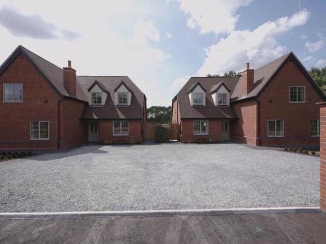 House for sale in Mappleborough Green CP, Alderminster