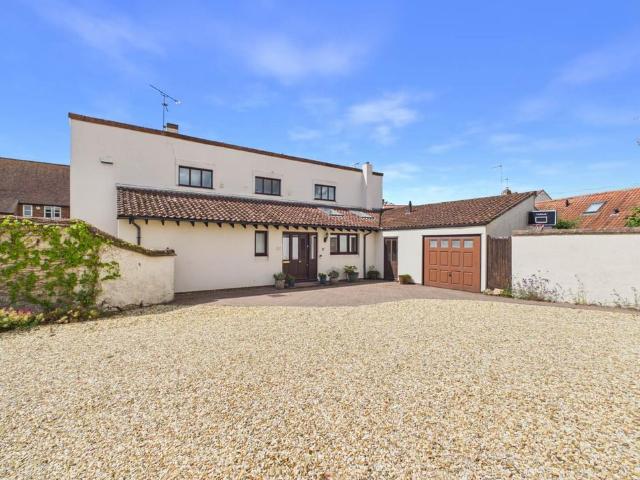 House for sale in Haddenham, Buckinghamshire