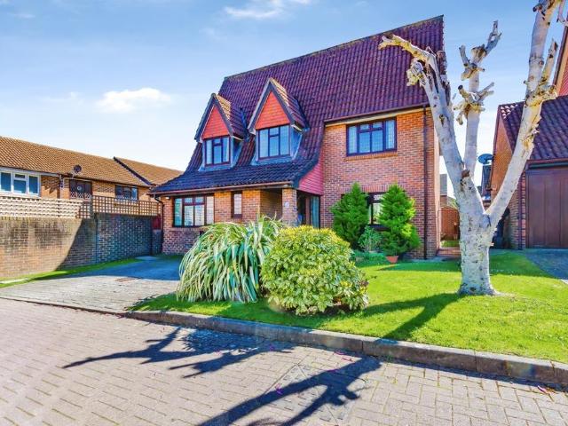 House for sale in London Borough of Croydon, Shirley