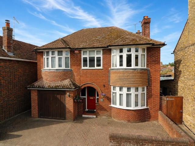 House for sale in Sandwich, Ash