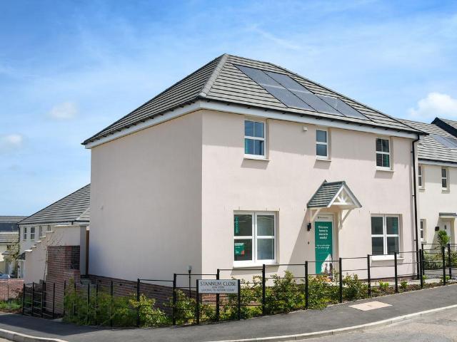 House for sale in Helston, Cornwall
