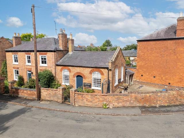 House for sale in Stanford On Avon, Leicestershire