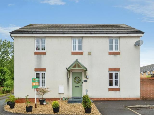House for sale in Gorslas, Foel-gastell