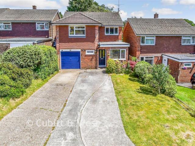 House for sale in Alderbrook, Cross In Hand
