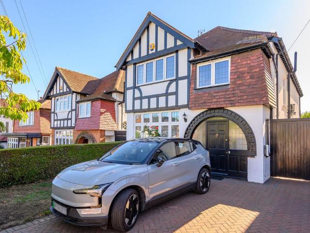 House for sale in London Borough of Barnet, Greater London