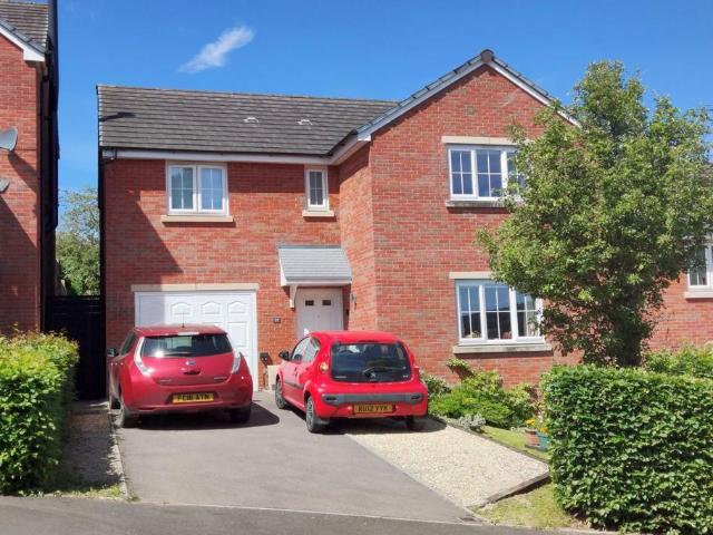 House for sale in Gilwern, Wales