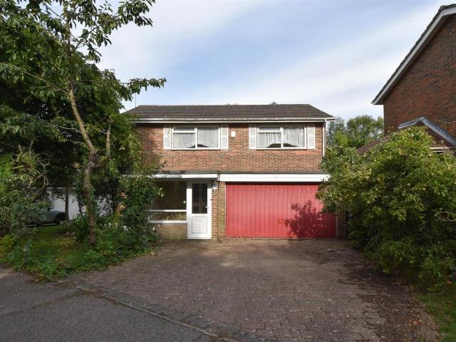 House for sale in Silverhill Park, Guestling Green