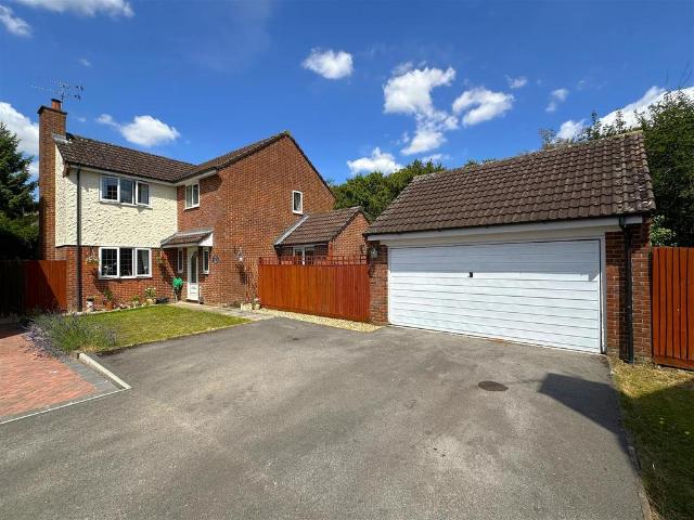 House for sale in Chippenham, Wiltshire