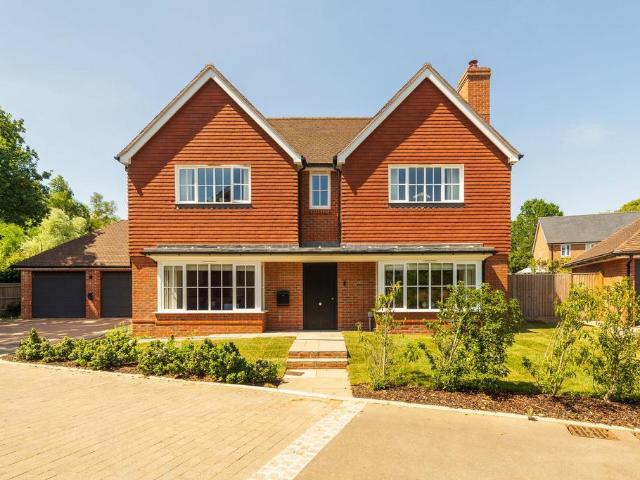 House for sale in Cranbrook & Sissinghurst, Sandown Park