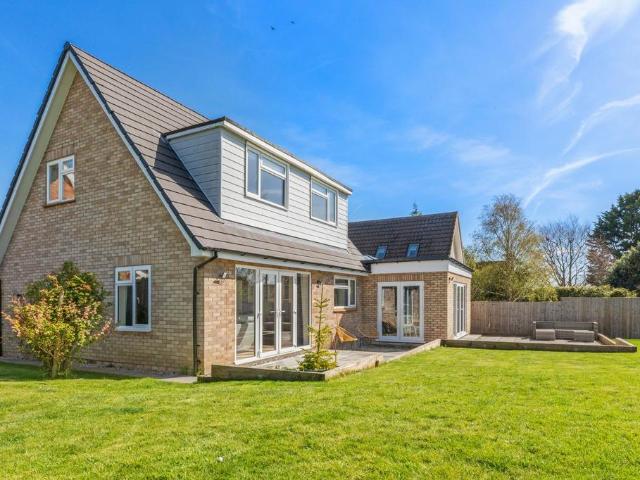 House for sale in Chearsley, Buckinghamshire