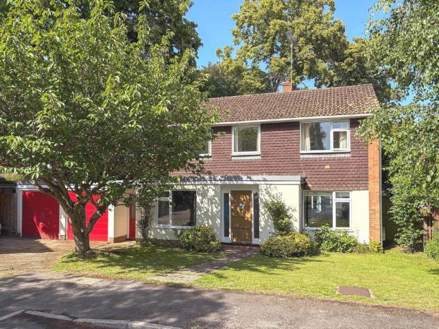 House for sale in Berrick Salome, Oxfordshire
