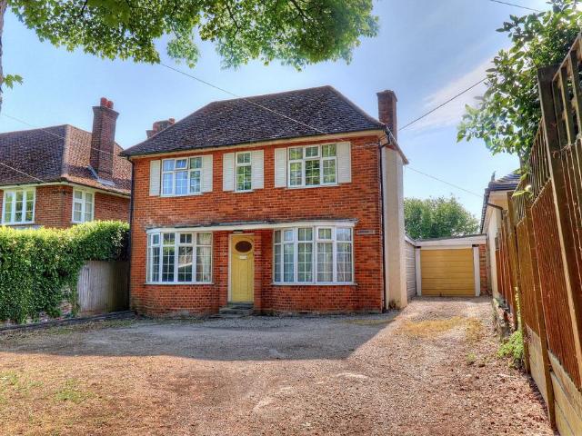 House for sale in Stokenchurch, Buckinghamshire