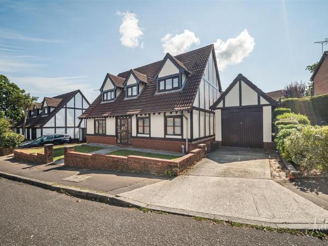 House for sale in Blackpill, Nangreaves