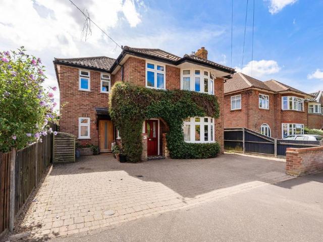 House for sale in Eaton Rise, East Bank