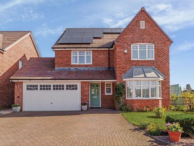 House for sale in Lower Moor, Crookhill