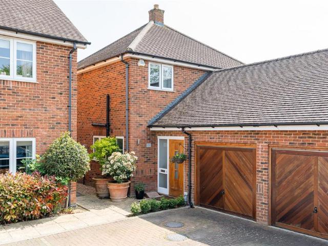 House for sale in Shephall