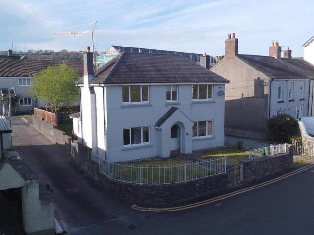 House for sale in Carmarthen, Wales
