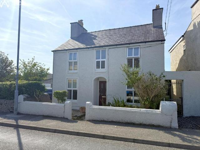 House for sale in Penysarn, Wales